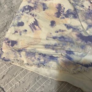 HIGH-WAISTED TIE-DYE SHORTS! LIKE NEW